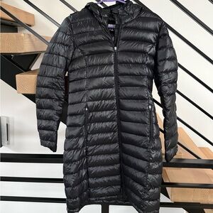 Aritzia Parklife Women's Black Long Puffer Coat